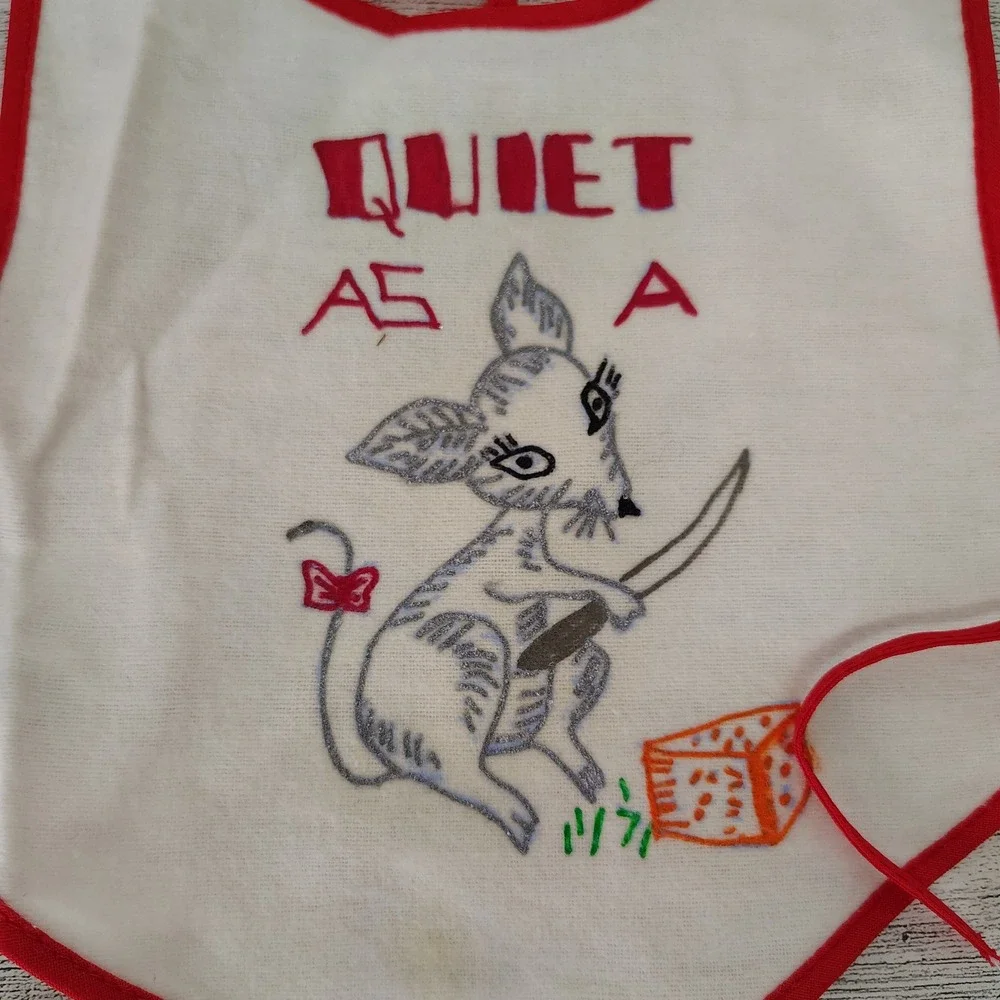 Vintage Baby Bibs Set of‎ 4 Animal Designs Red Trim Funny Cute Mouse Kitten Bear